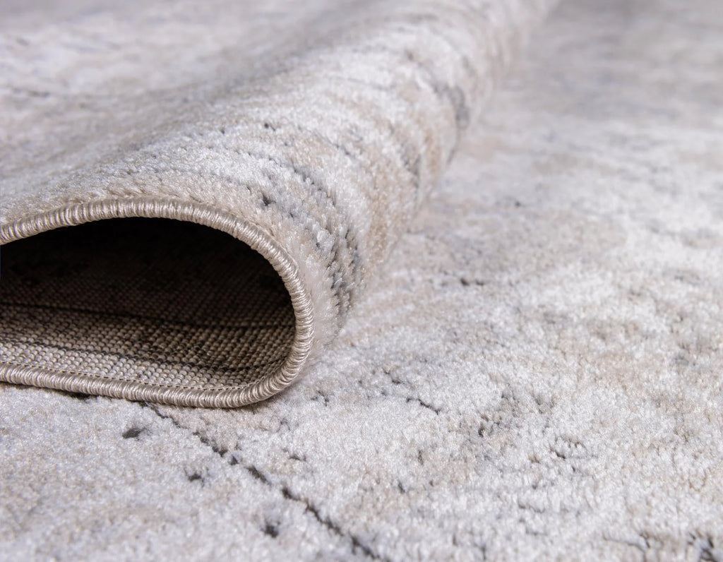 Ivory Low-Pile Rug P84964
