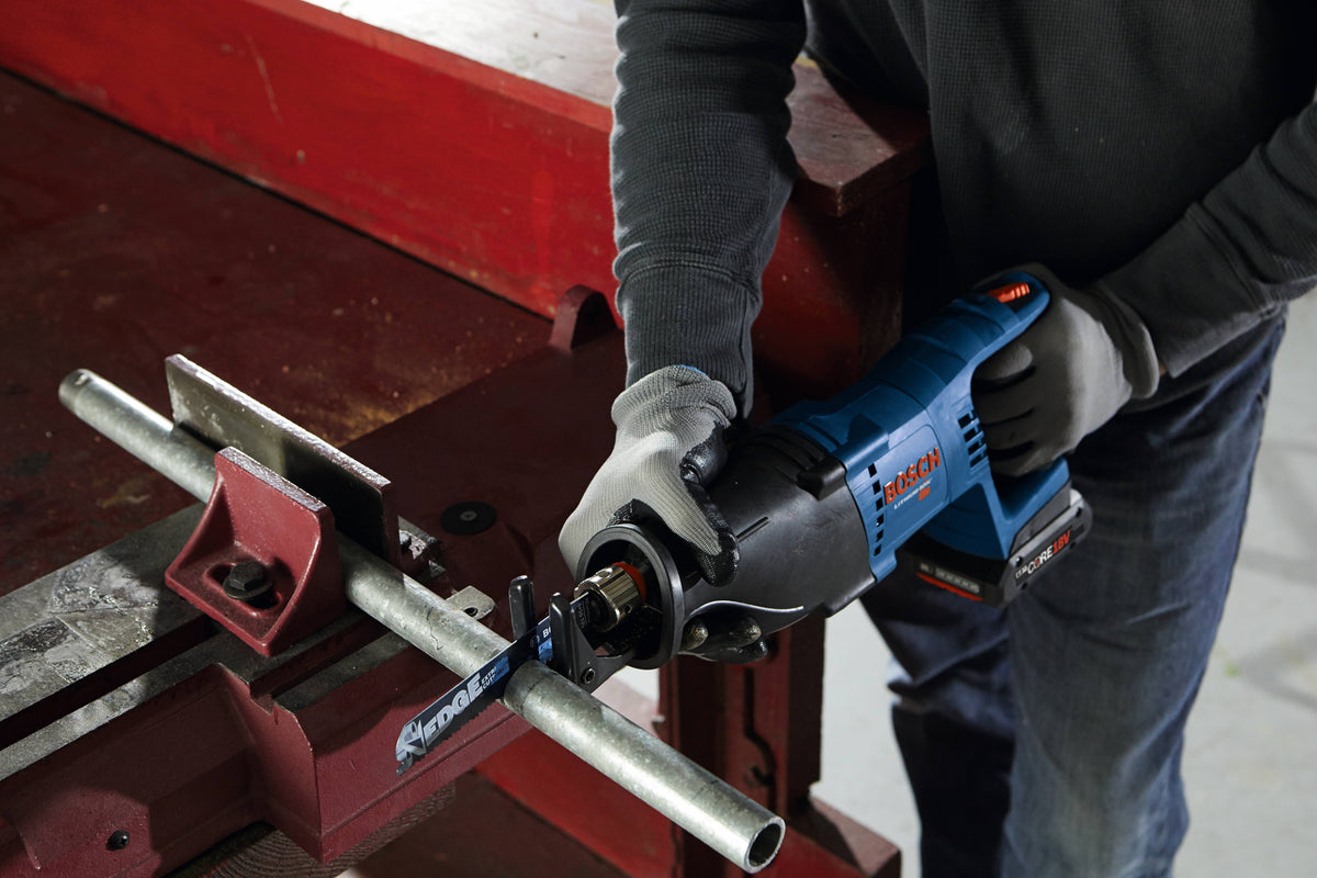 18V Reciprocating Saw Kit with 4.0 Ah Compact O95688