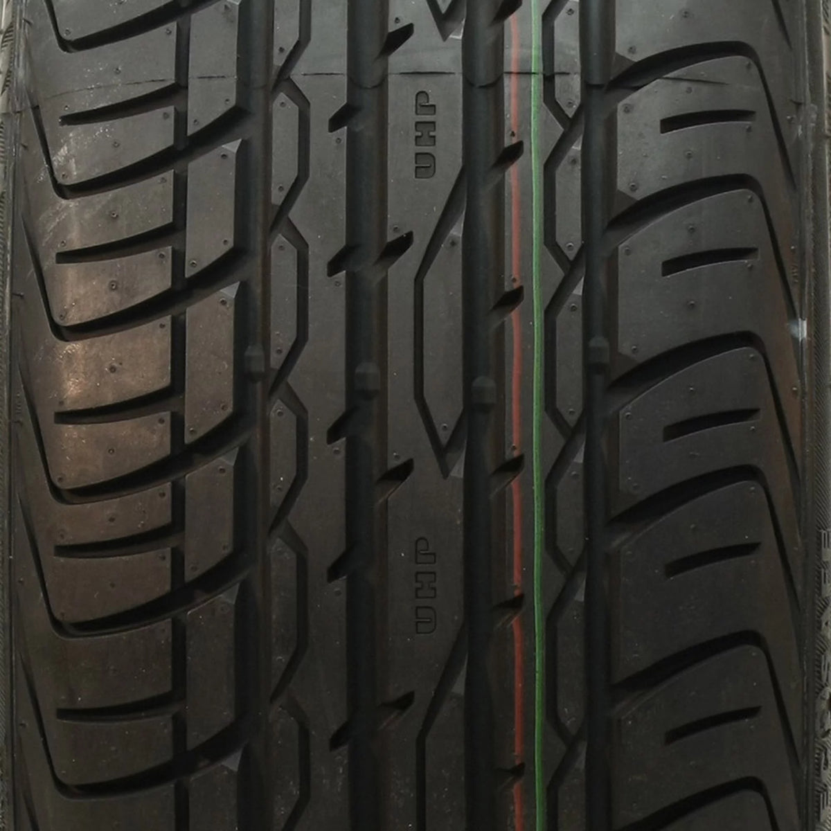 285/45ZR22 114W XL Passenger Tire E394