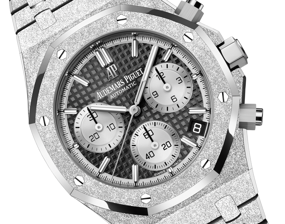 Frosted Gold Chronograph Black Dial 41mm E224