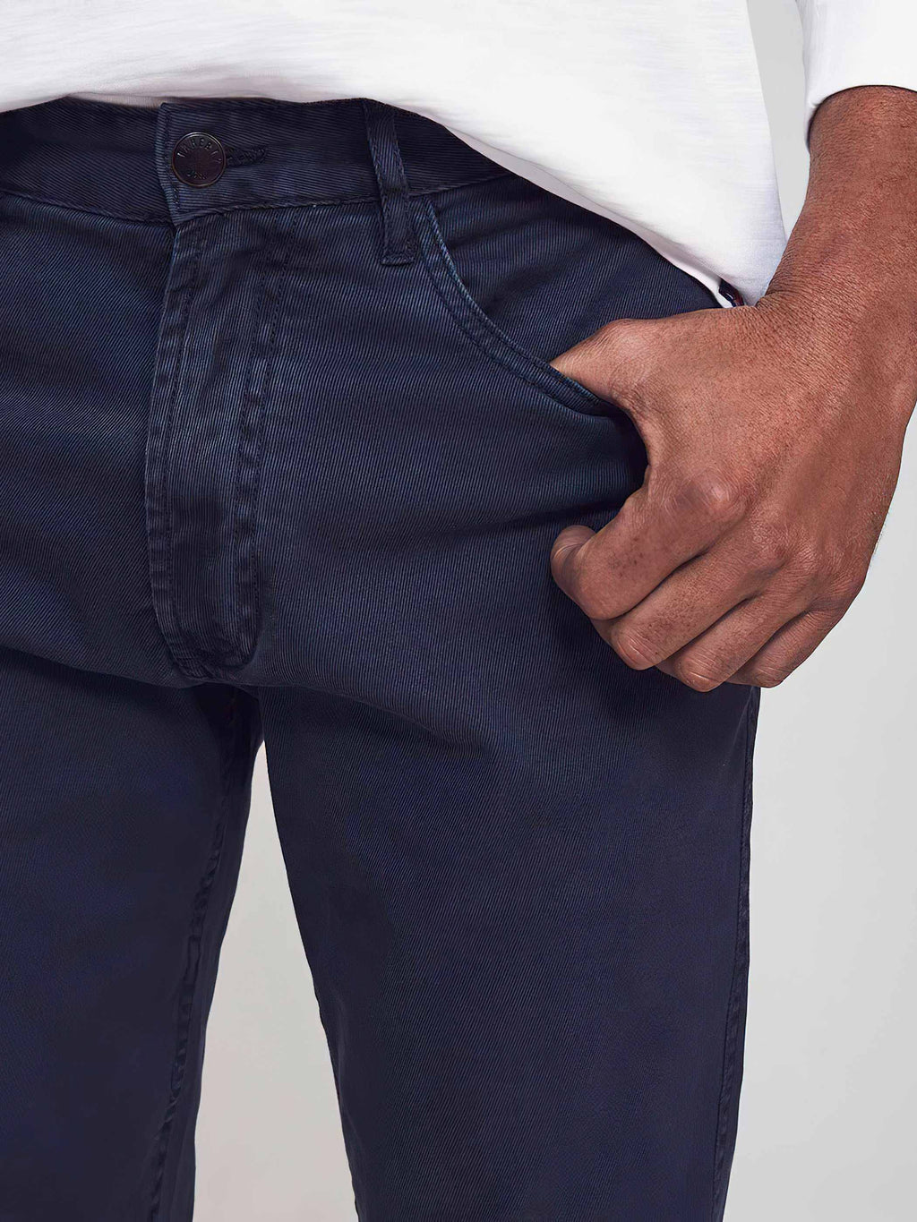 Navy 5-Pocket Pant J402800