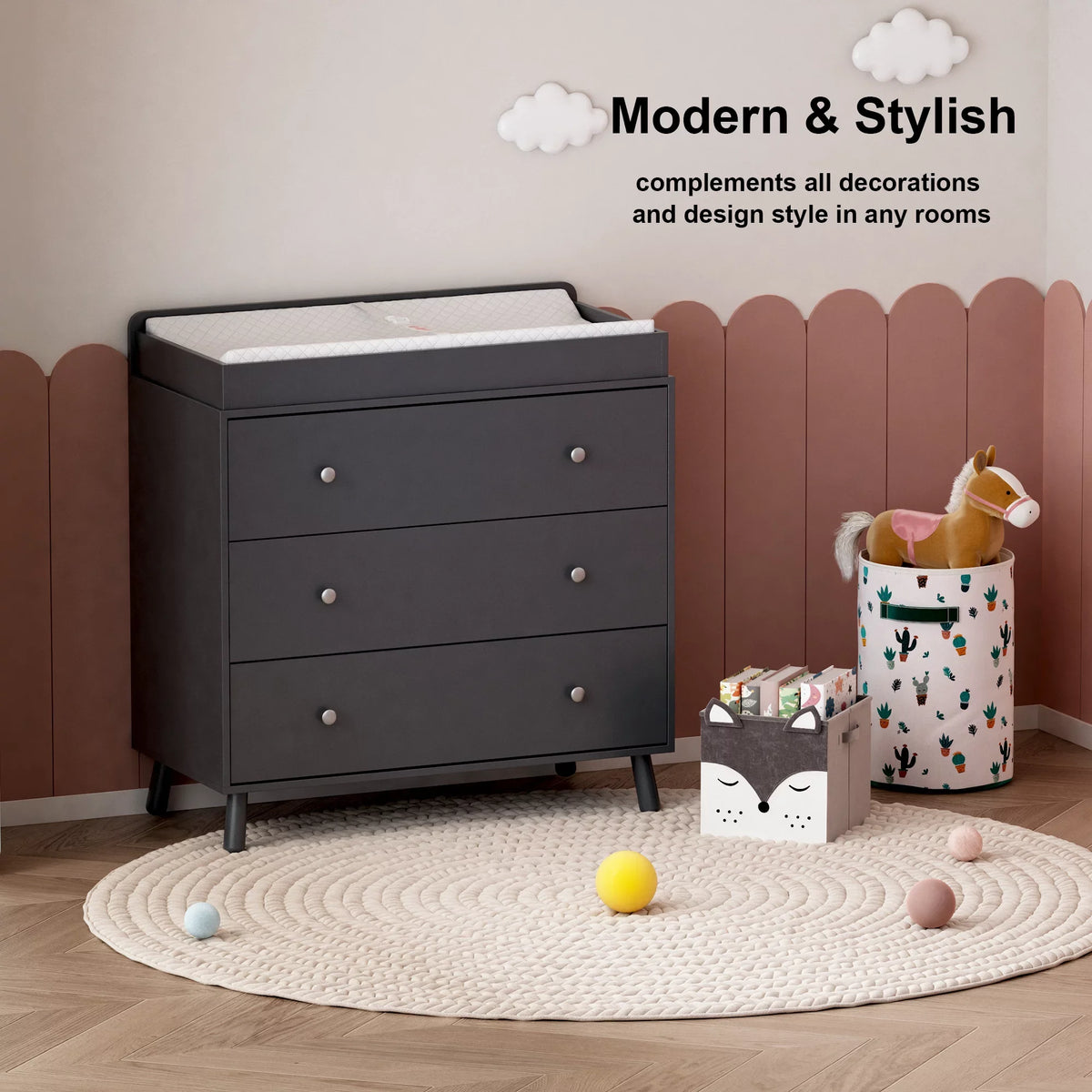 White 3 Drawer Changing Table with Removable Pad Q308022