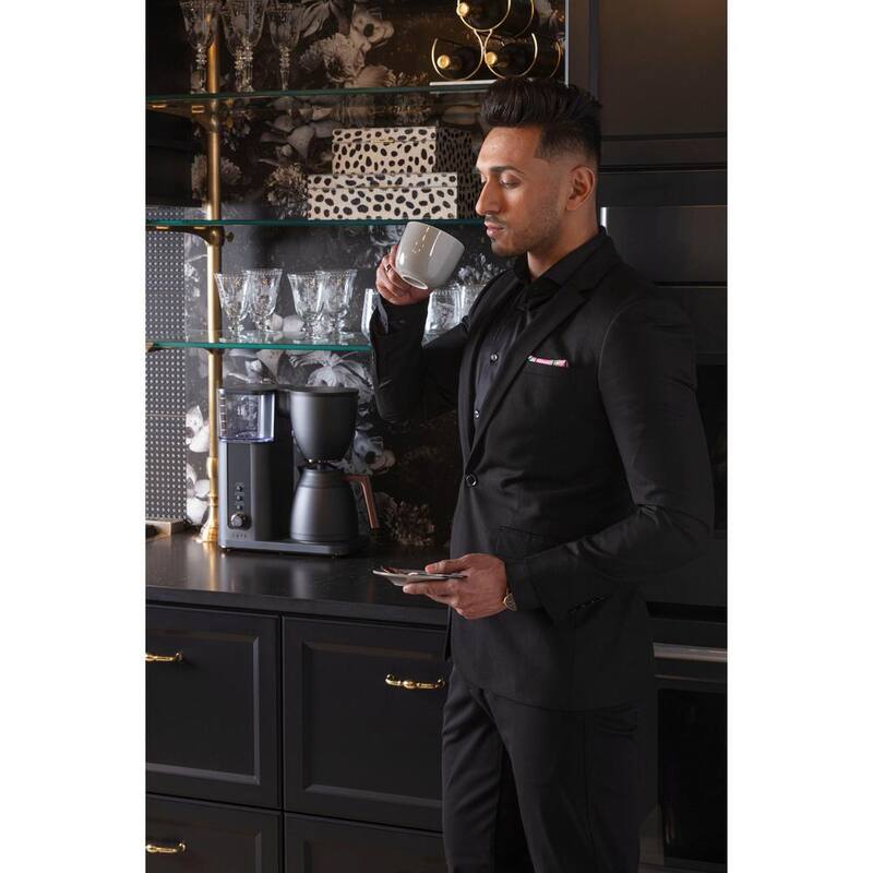 10 Cup Matte Black Drip Coffee Maker with Thermal Carafe D2670