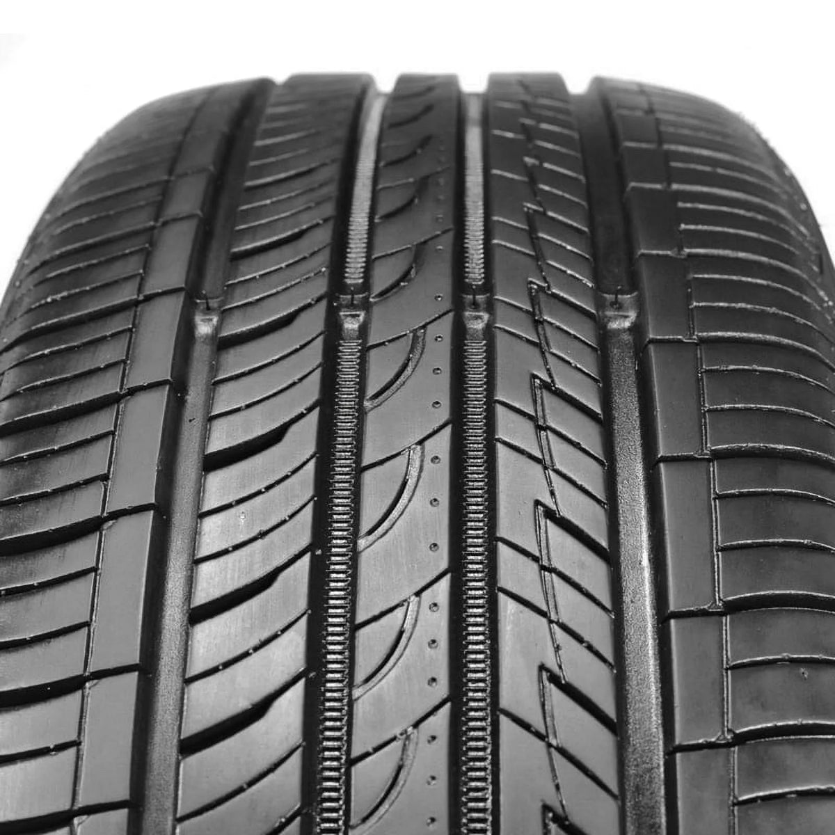 225/65R17 All Season Tire Q318
