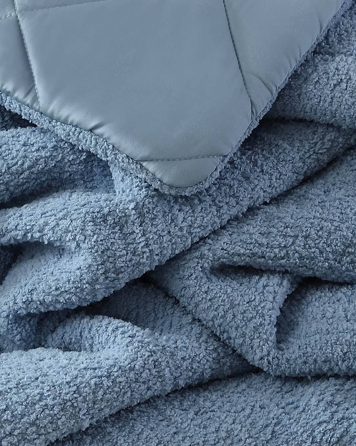 King Blue Comforter E5895