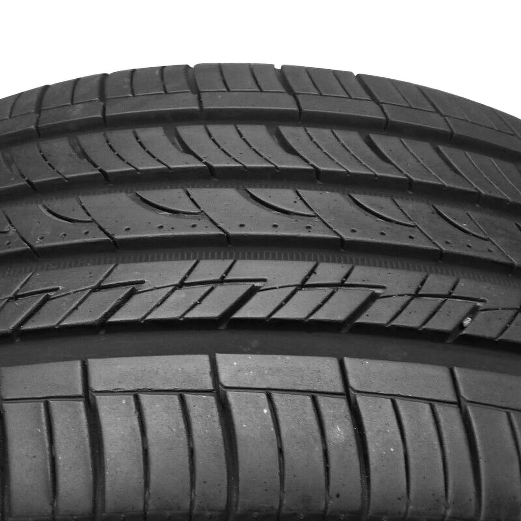 235/65R17 104H All Season Tire A893