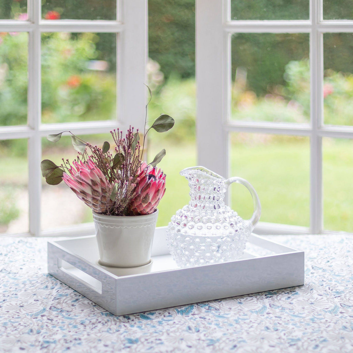 White Lacquered Serving Tray Y216169