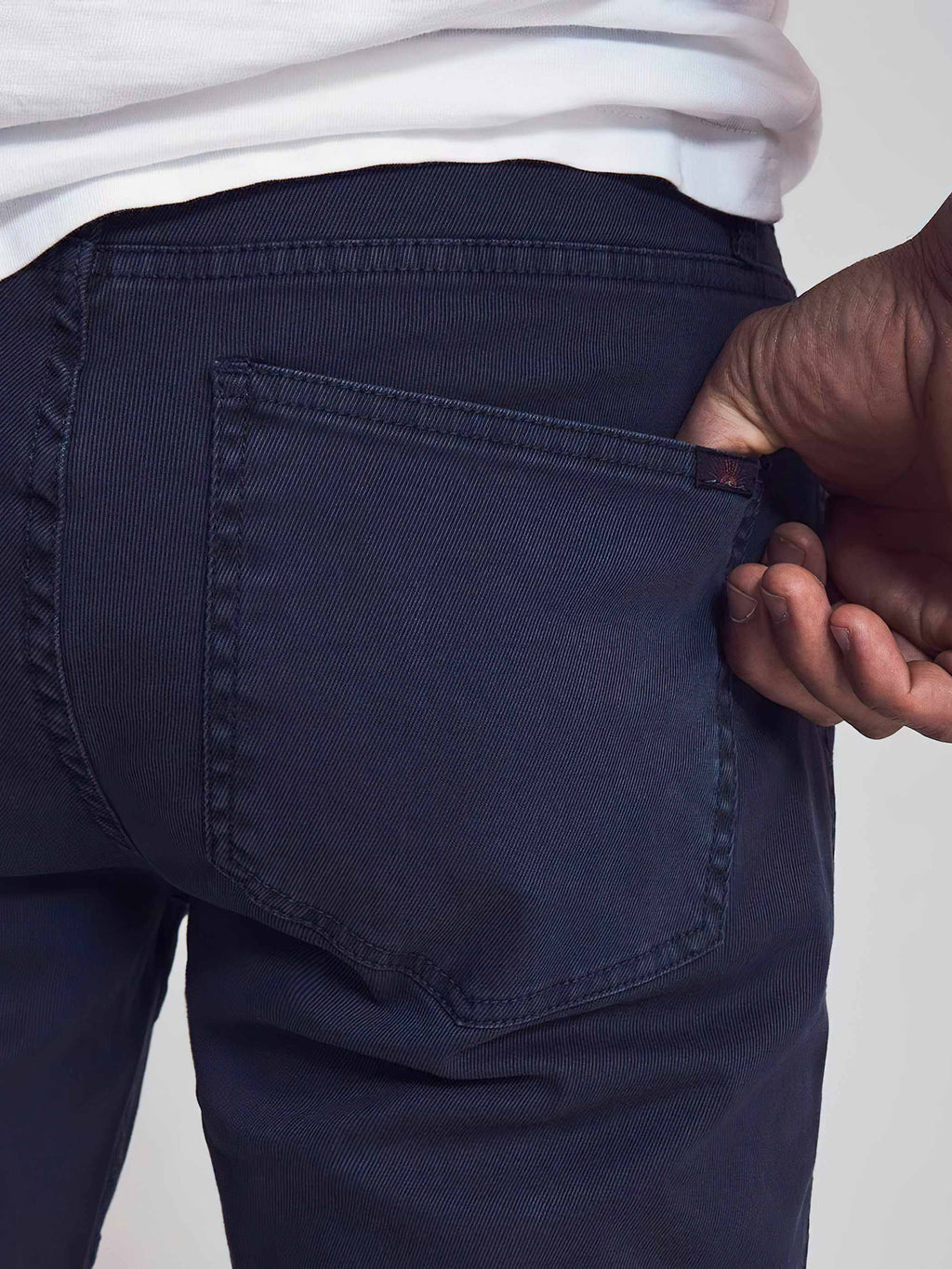 Navy 5-Pocket Pant J402800