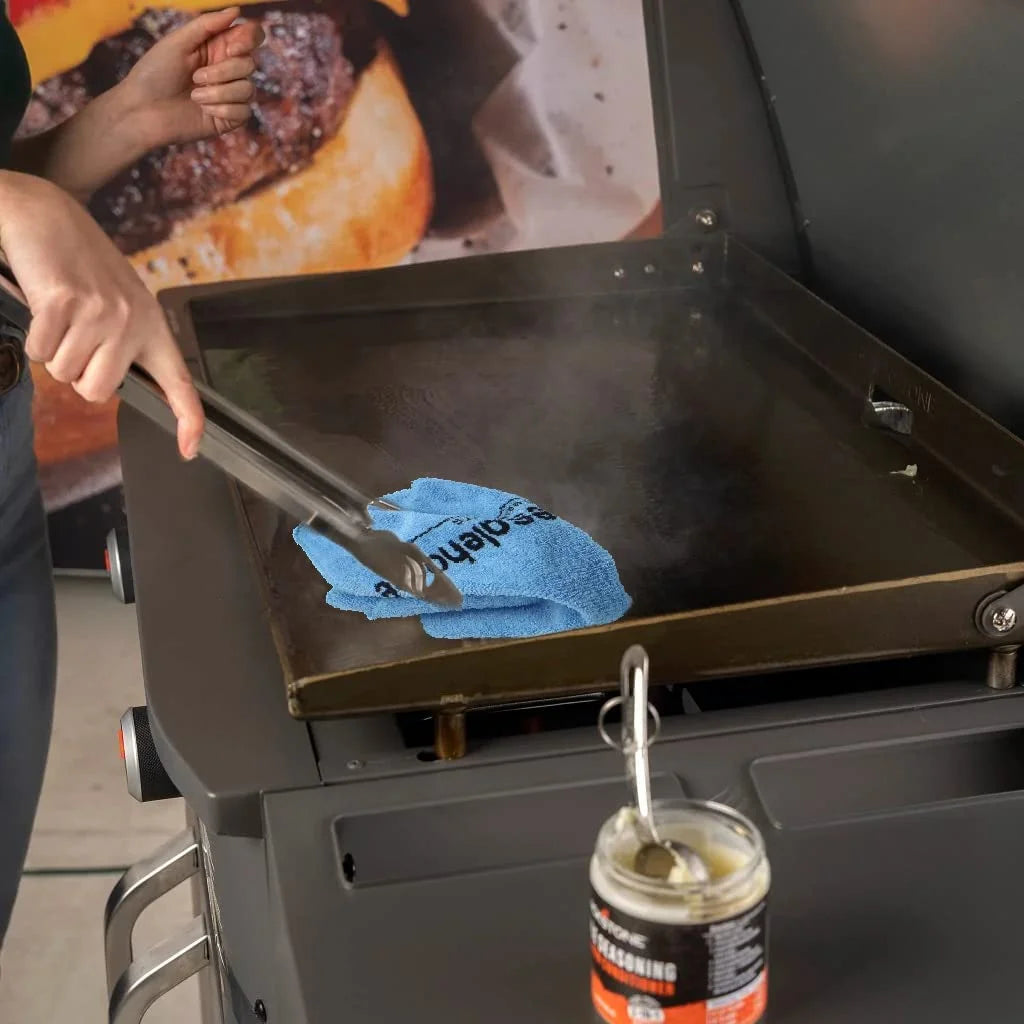 22 inch Propane Flat Top Gas Grill with Hood and Stand W559648