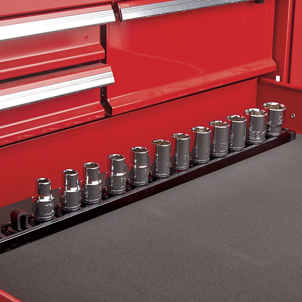 1/2 in. Magnetic Socket Rail with Twist Lock X2998