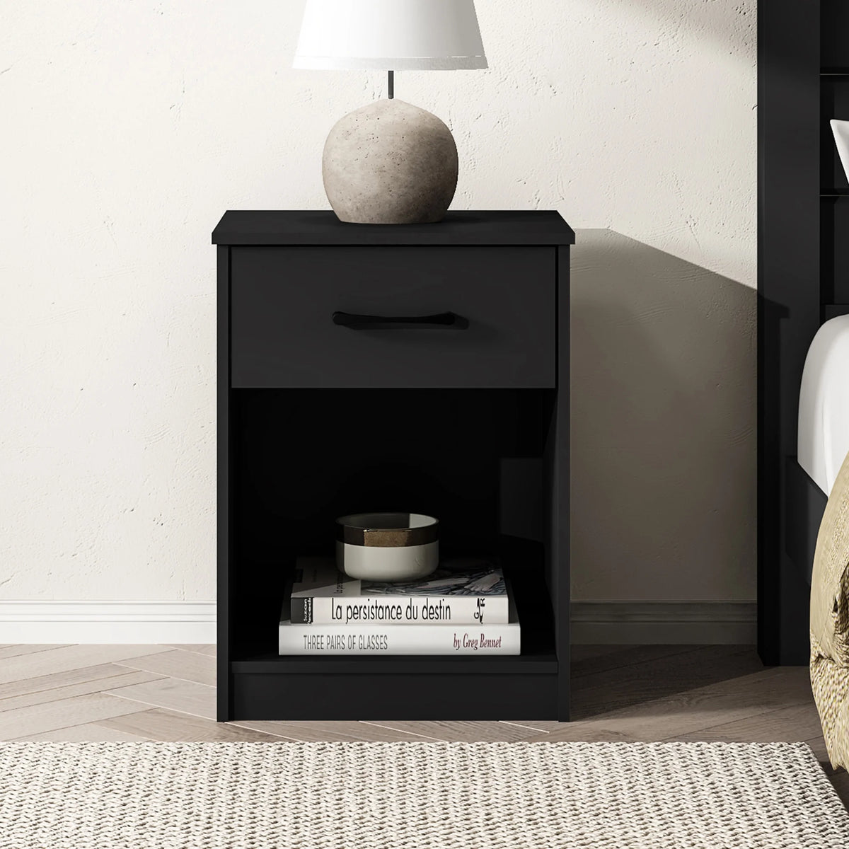 White 1 Drawer Nightstand G365